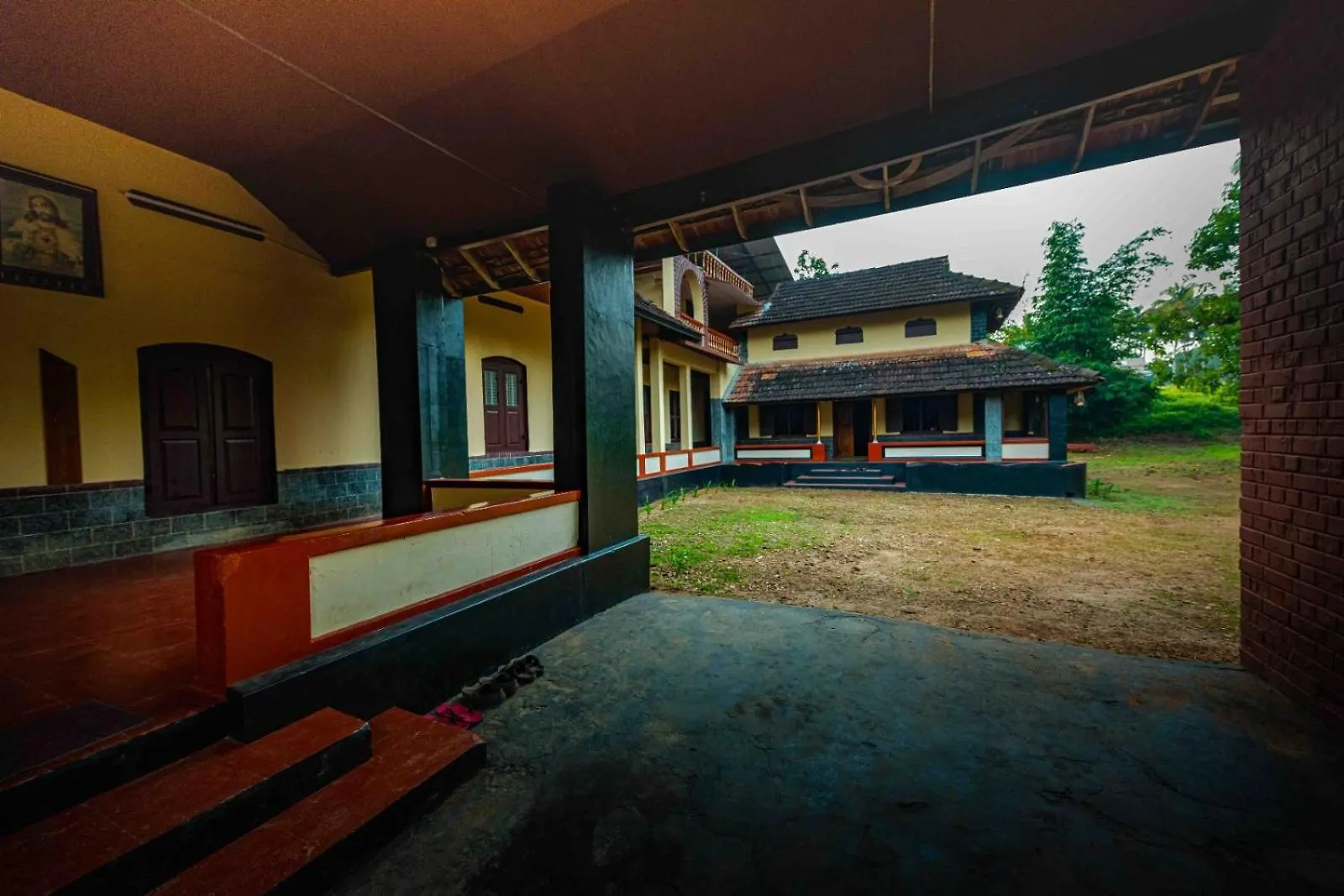 Vintage Vista Villa Lakkidi